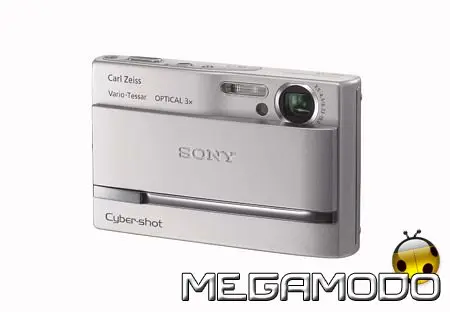 Nuova Cyber-shot DSC-9, incorpora un prezioso obiettivo Zeiss