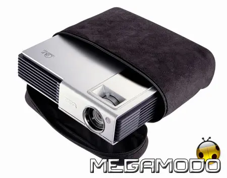 BenQ CP 120, proiettore portatile digitale con tecnologia wireless