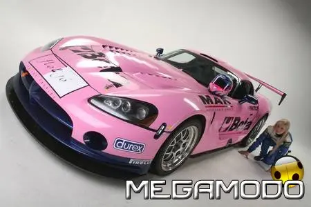 Una Dodge Viper GT3 tutta rosa al MotorShow 2006
