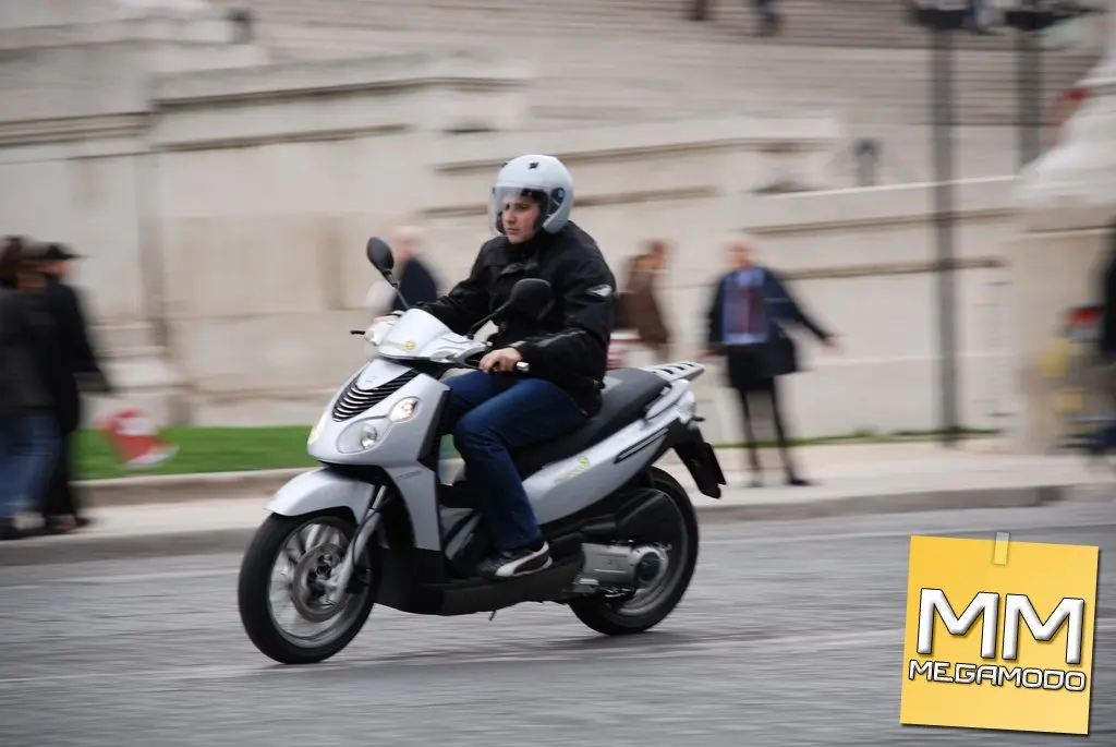 Piaggio Carnaby, prova su strada