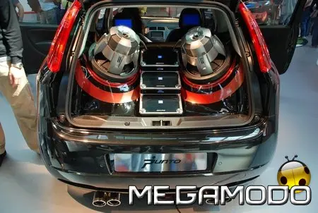 FIAT Grande Punto, si muove al ritmo della musica