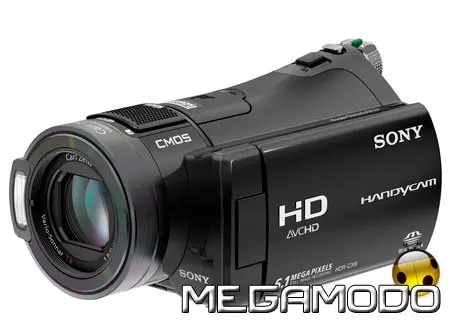 Sony Handycam AVCHD CX6EK, piccola e intelligente