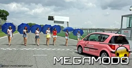 Miss Italia e la Peugeot 1007 a Vallelunga