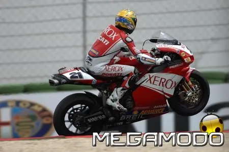 Sesta Superpole dell'anno per Bayliss a Vallelunga