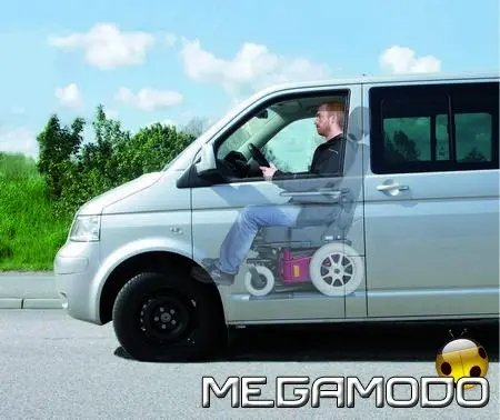 La prima carrozzina elettrica disegnata per guidatori disabili