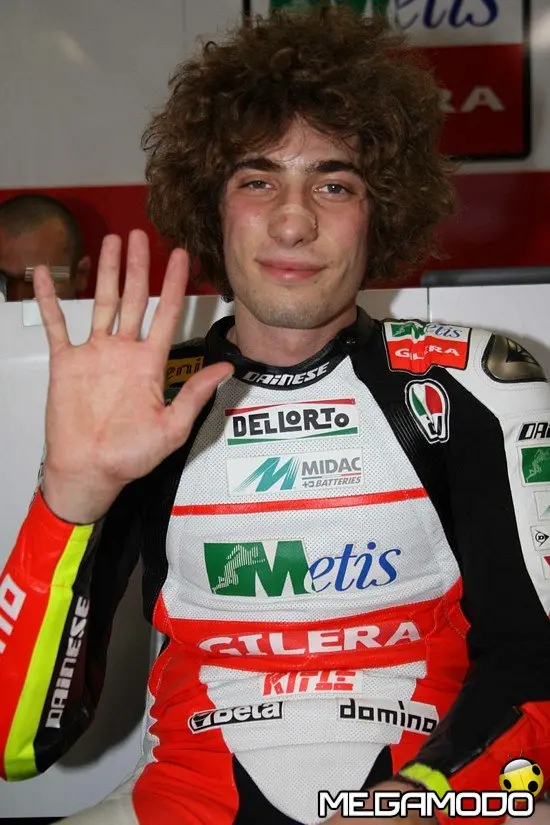 GP Giappone, Marco Simoncelli subito protagonista