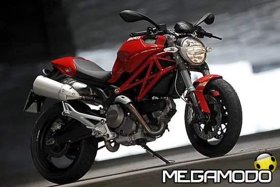 Il Monster 696 a 6.990 euro