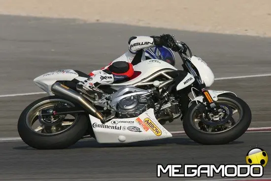 Al via il Trofeo Suzuki Gladius Cup