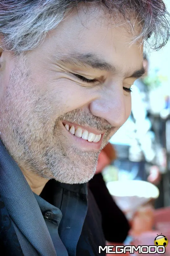 Liz Taylor, prima uscita pubblica per il concerto di Andrea Bocelli