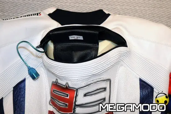 Valentino Rossi e Jorge Lorenzo testano il D-air Racing