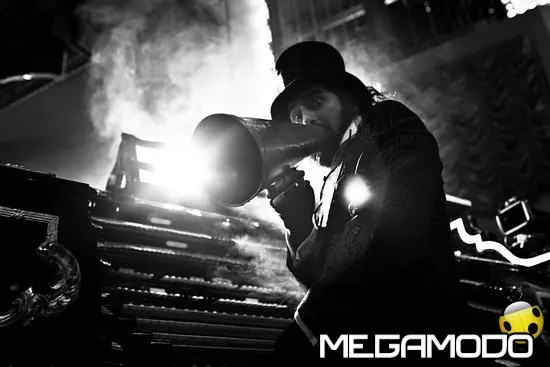 Beppe Grillo e Vinicio Capossela in Europa con TIJ Events