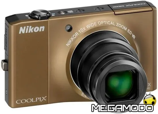 Nikon Coolpix S8000, elegante fotocamera compatta 