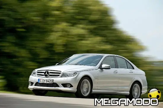 Mercedes-Benz Classe C, gli automobilisti preferiscono le berline