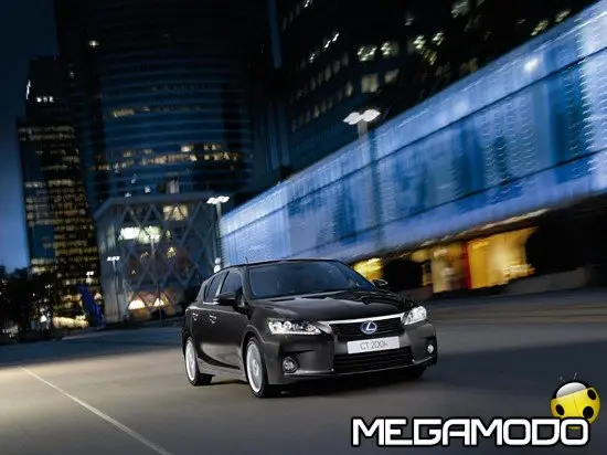 Nuova Lexus CT 200h al Salone di Parigi 2010