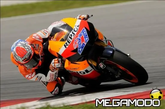 Casey Stoner domina Sepang