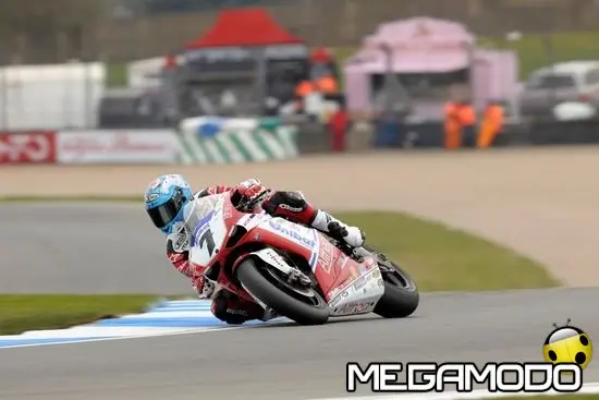 La Superpole di Donington va a Carlos Checa  