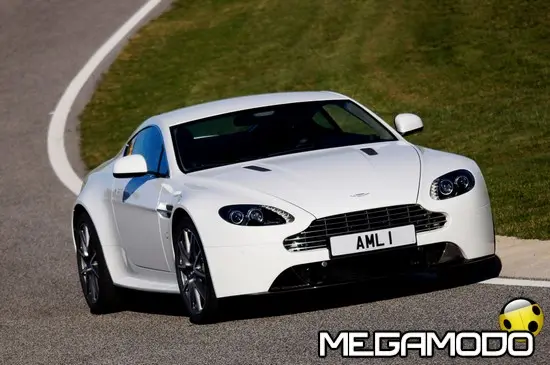 Bridgestone Potenza RE050A per Aston Martin V8 Vantage S