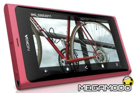 Nokia N9, la home in un semplice gesto swipe