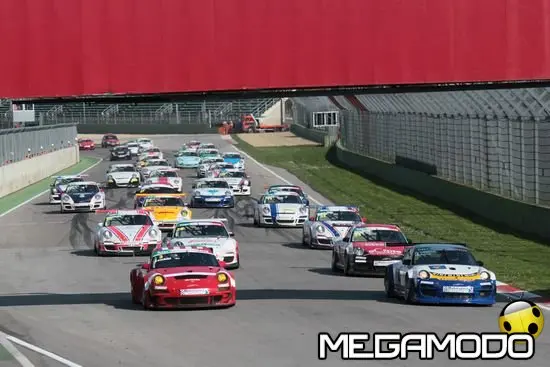Targa Tricolore Porsche a Monza con la Magigas Thunder 102 ron