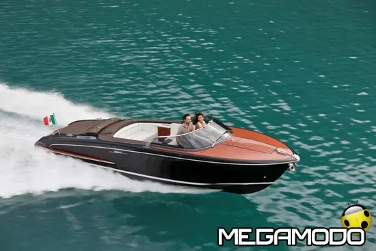 Riva Iseo all'International Istanbul Shop&Miles Boat Show