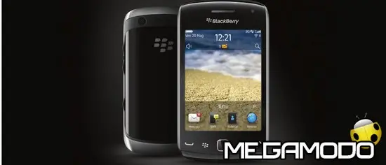 BlackBerry Curve 9380, design all-touch 