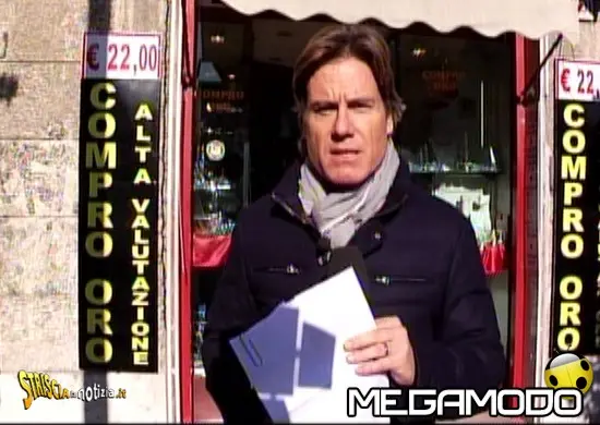 Striscia la Notizia smaschera un compro oro truffaldino