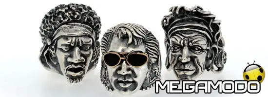 Manuel Bozzi presenta gli anelli raffiguranti le icone del rock