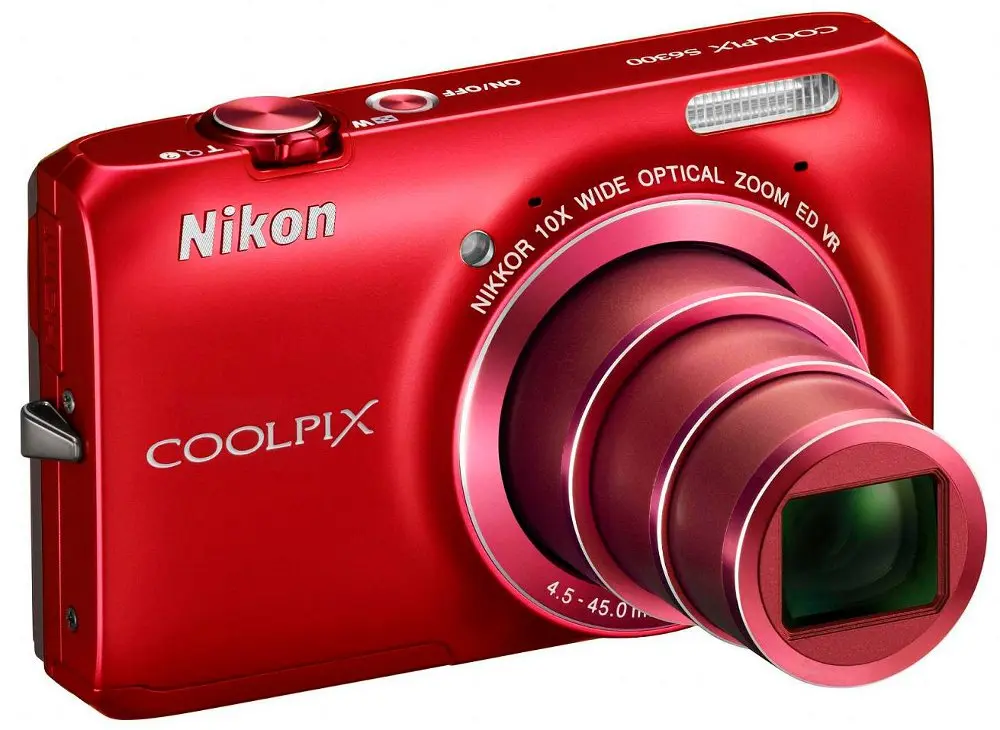 Nikon Coolpix S6300, un mix di stile sofisticato e perizia high-tech