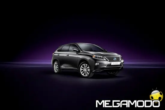 Lexus RX, elegante e sportiva