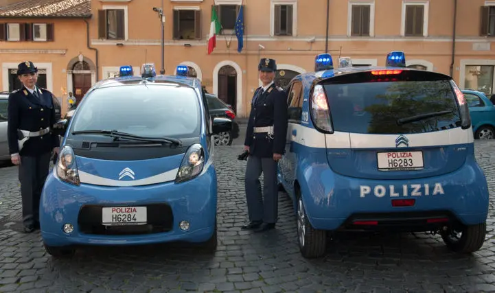 Citroen C-Zero per l'Ispettorato di Pubblica Sicurezza "Vaticano"