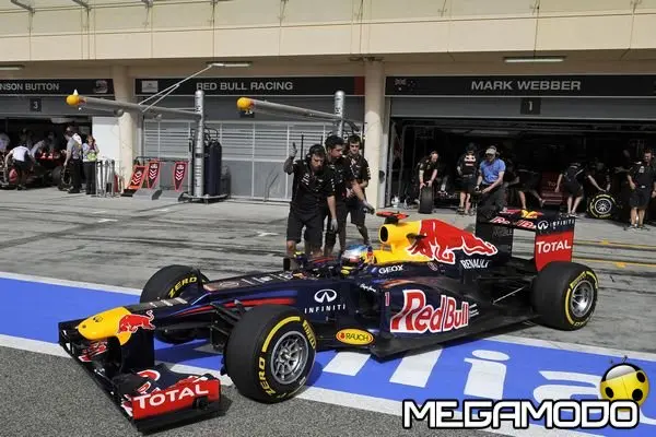 Sebastian Vettel conquista la prima pole della stagione 