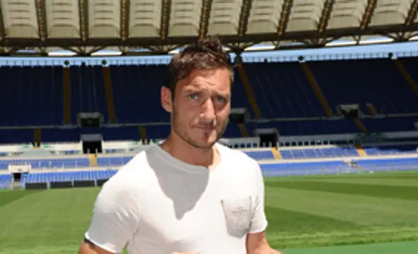 Francesco Totti portiere per la "Partita del Cuore", il 23 maggio a Palermo