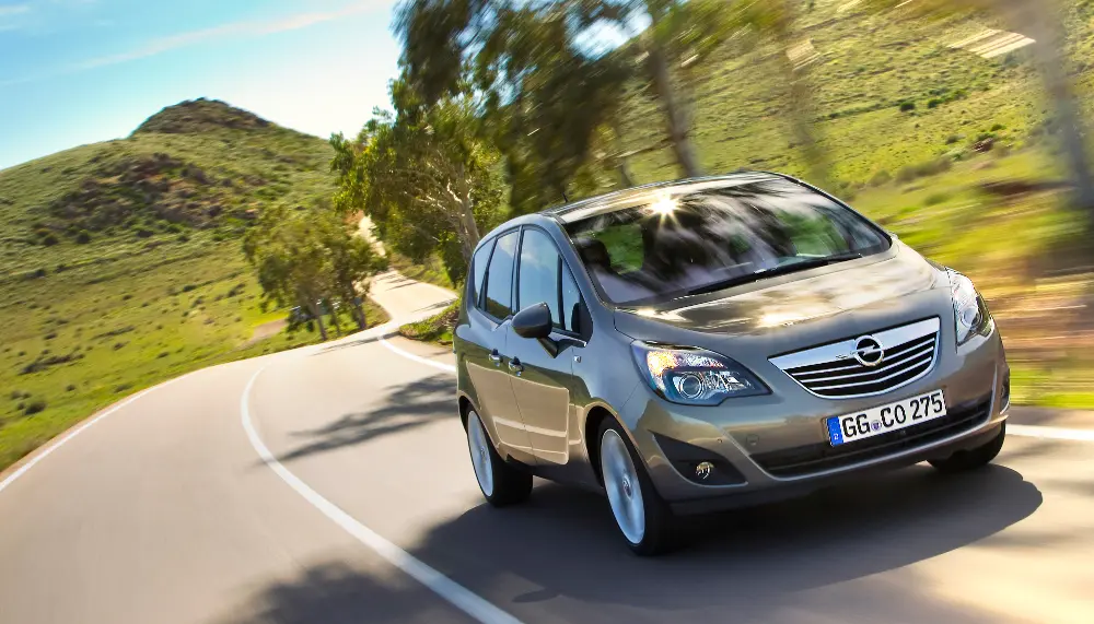 Opel Meriva con cambio automatico sul motore benzina
