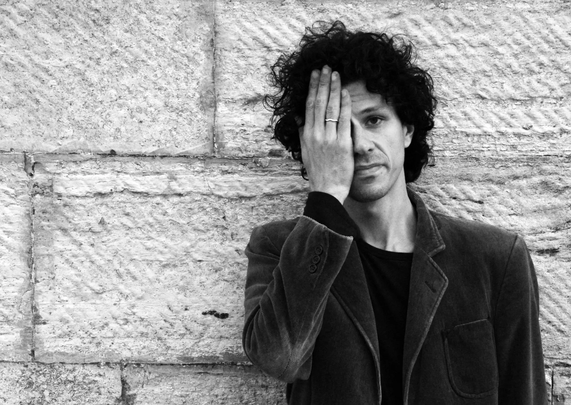 Stead è su Rolling Stones con lo streaming esclusivo dell'album Rough