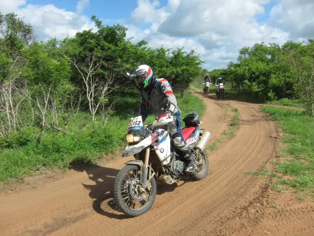 BMW, il GS Trophy 2012 arriva in Sud America