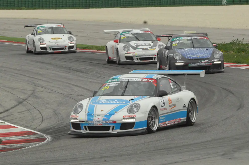 Targa Tricolore Porsche, Gaidai e la coppia De Nora-Montin corrono con Magigas e vincono