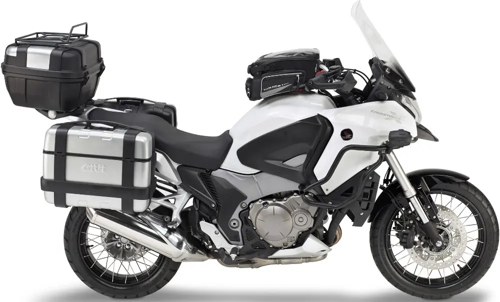 Kit Givi per la nuova endurona stradale da 1200 cc di Honda