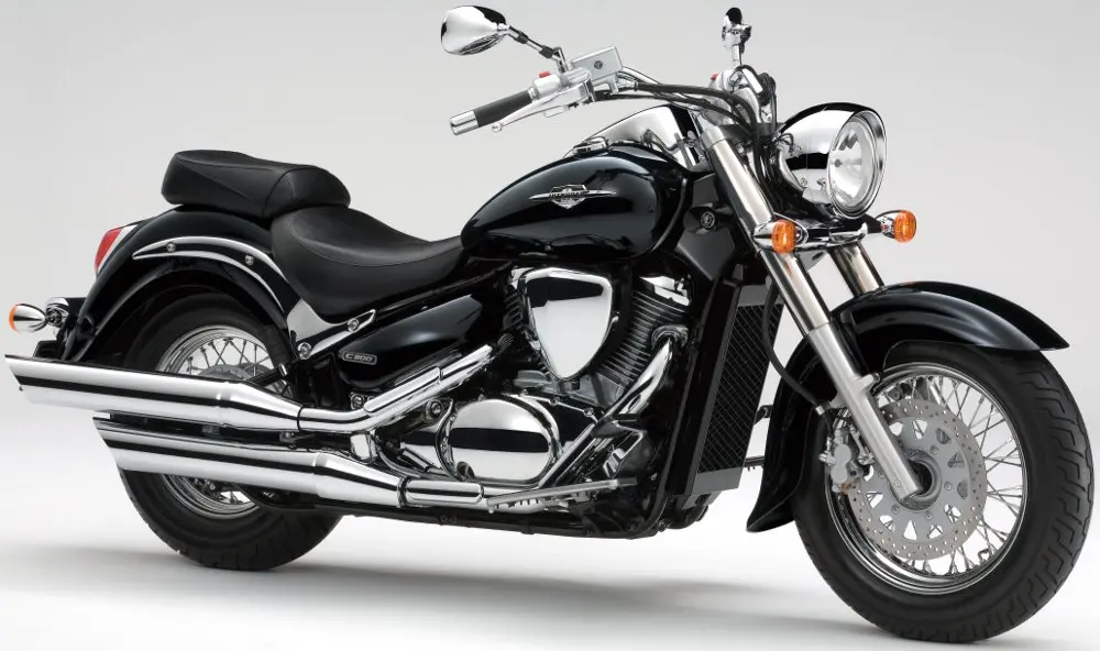 Suzuki per Intruder Fest, tre giorni di festa a suon di musica e motori