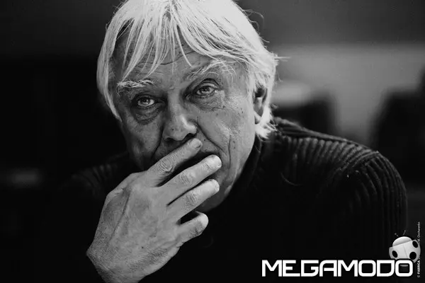 manara bw portrait024 500kb