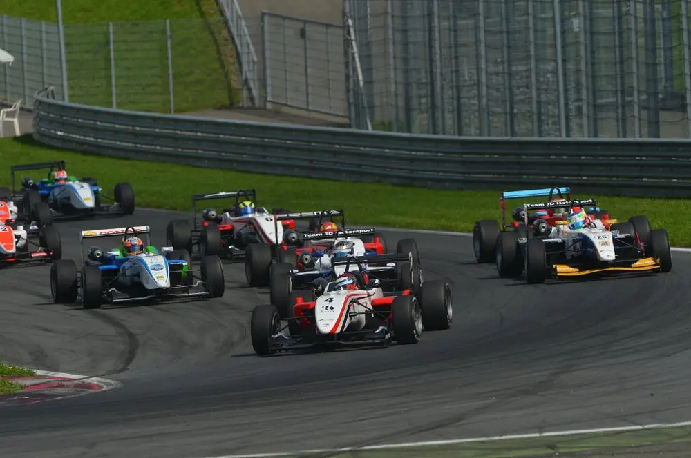Formula 3, parte da Imola il rush finale