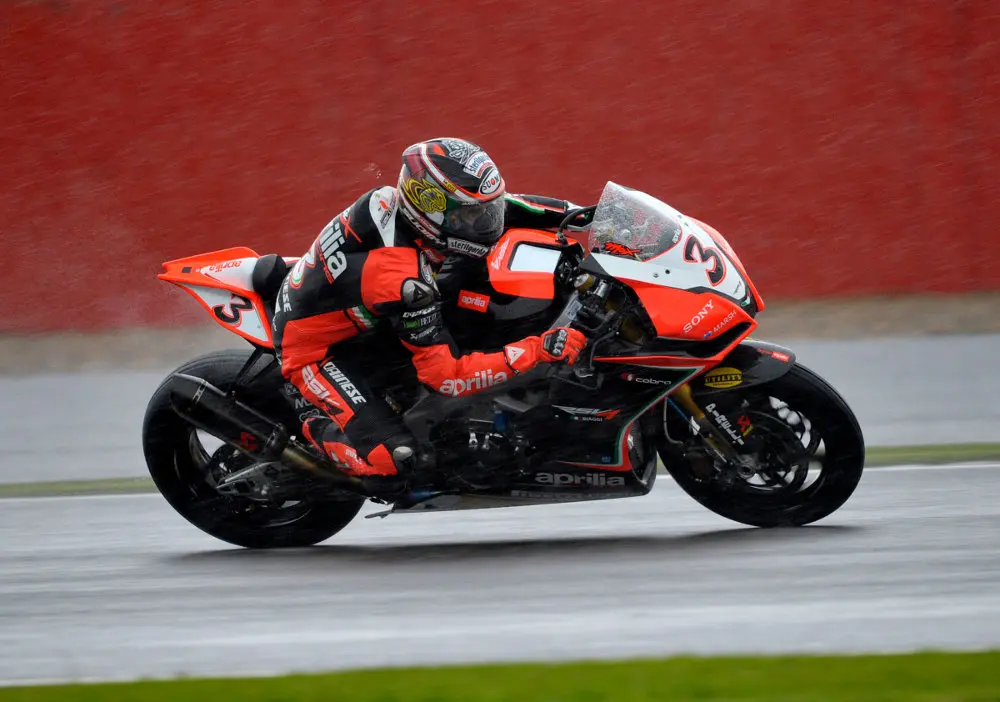 Superbike, Biaggi e Sykes all'assalto di Melandri