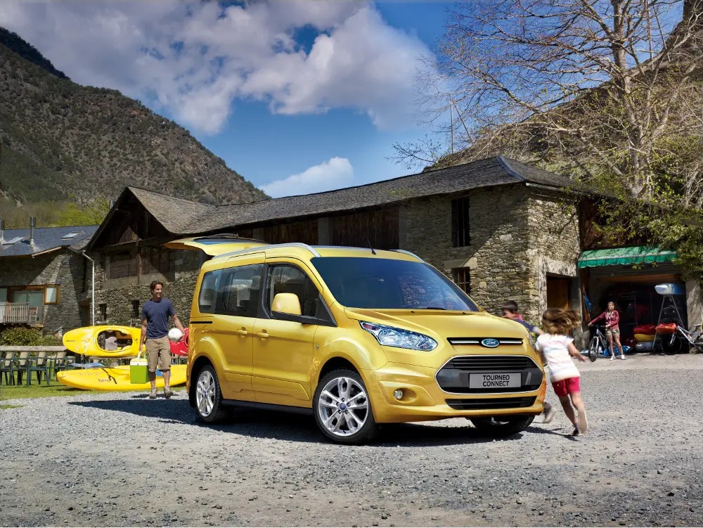 Ford Tourneo Connect, un elegante e pratico veicolo commerciale