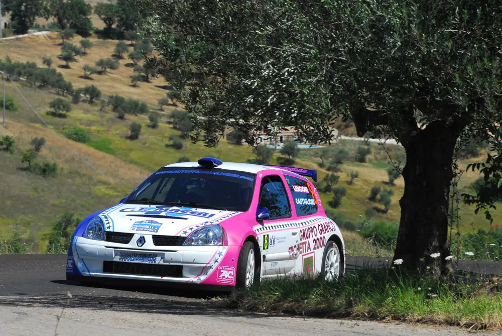 Slalom di Castellina, Barbara Lencioni al via con la Clio S1600 della Autova