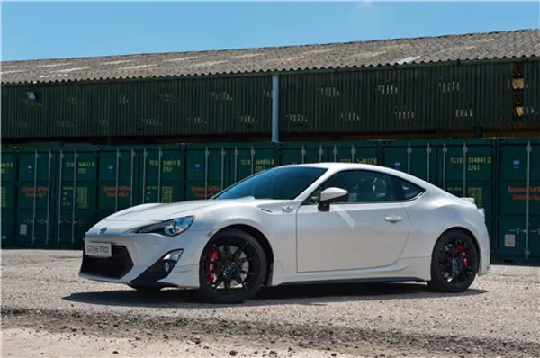 La campagna autunnale di Toyota per la sicurezza stradale in Giappone