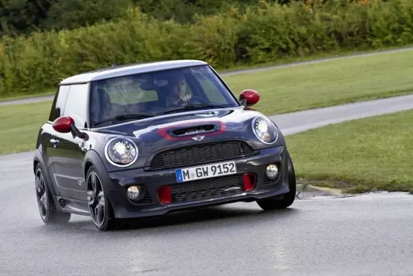 Mini John Cooper Works GP, sviluppata sul circuito e omologata per la strada