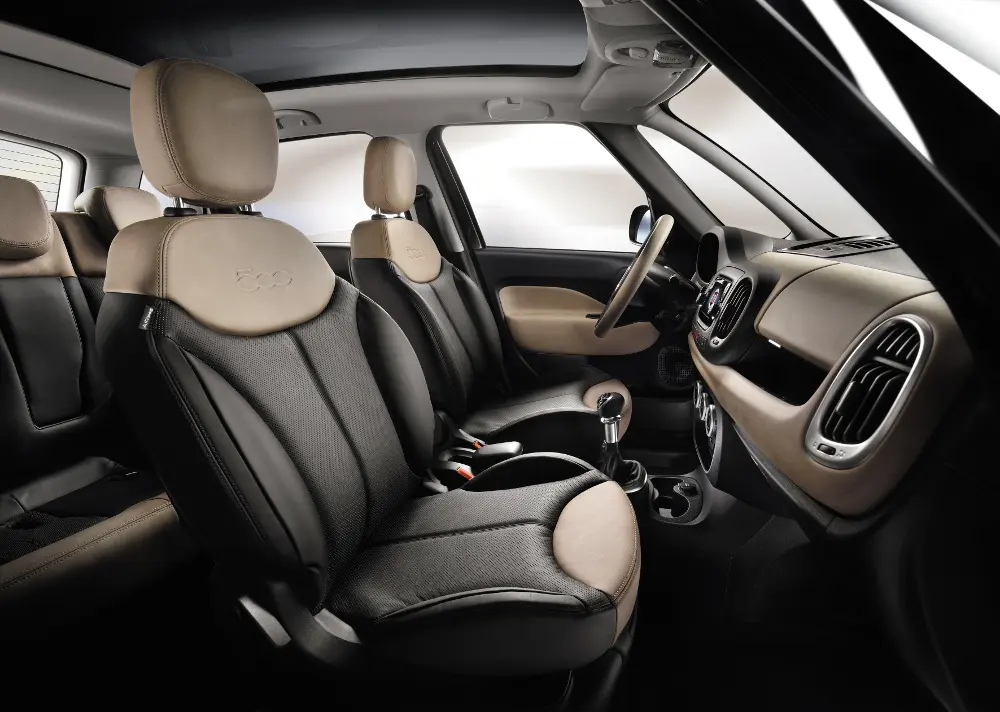 Fiat 500L al Salone Nautico Internazionale di Genova