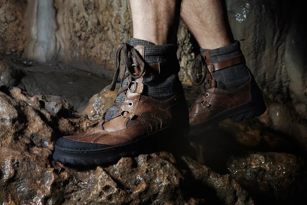 Con la nuova collezione Amphibiox di Geox nel luogo più piovoso del pianeta