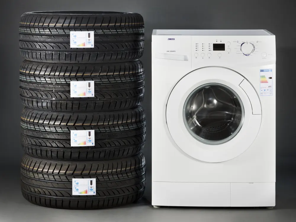 Goodyear: domani entra in vigore l'etichetta europea degli pneumatici