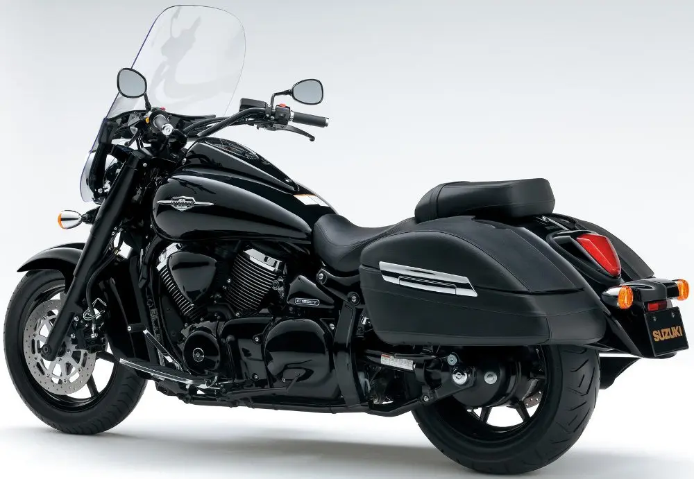 Nuovo Suzuki Intruder VL1500T, perfetta per gli spostamenti quotidiani
