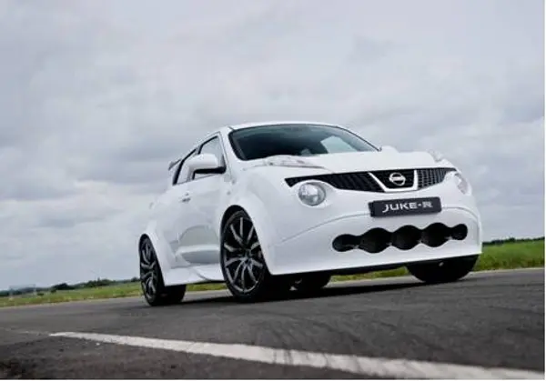 Nissan Juke-R, primi passi nel mondo reale e in quello del gioco